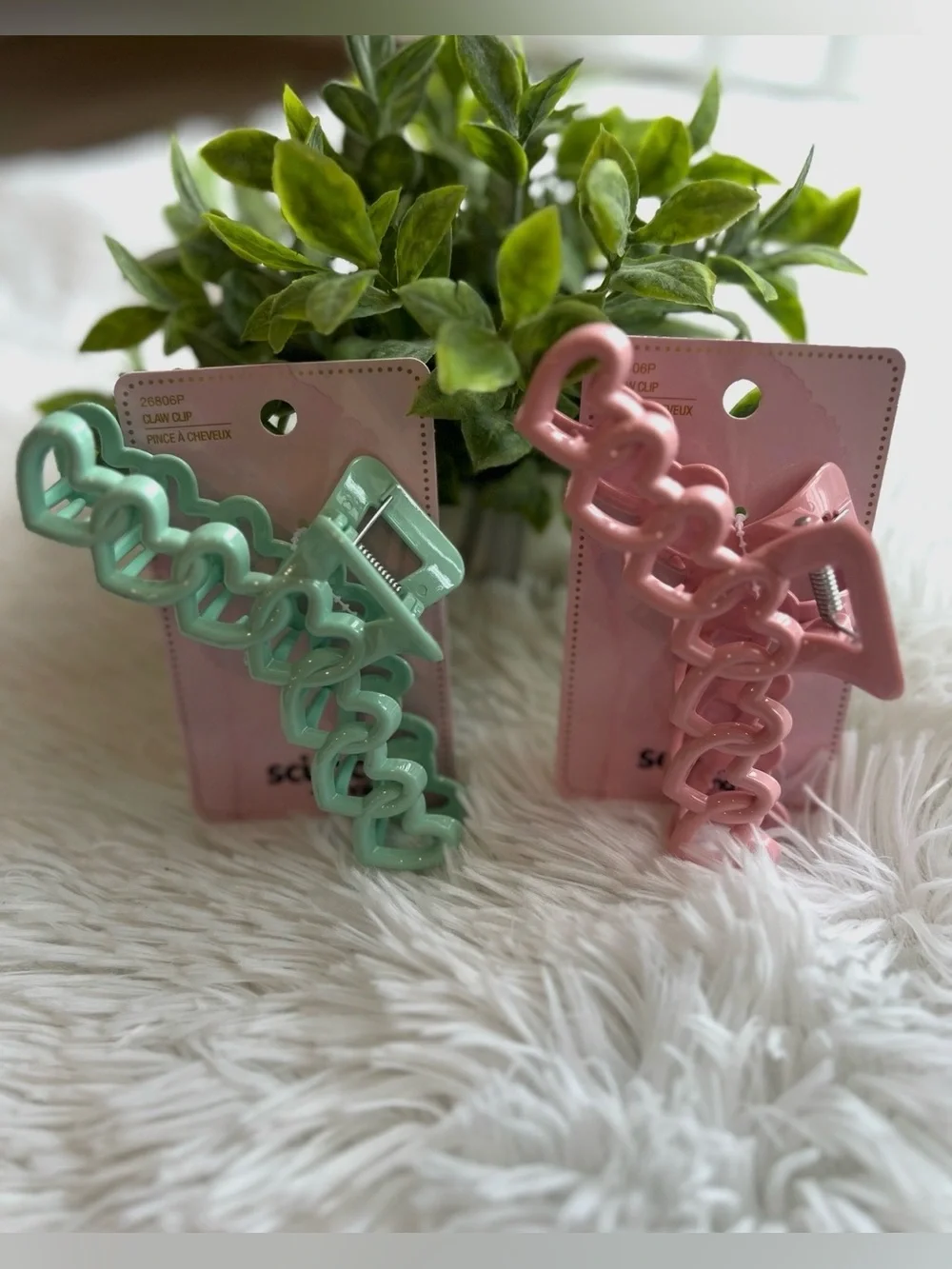 Scunci Hollowed Heart Pastel Hair Claw Clip Green & Pink Set of 2 New